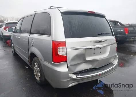 2011 Chrysler Town & Country Touring from USA, damaged, VIN 2A4RR5DG8BR631194